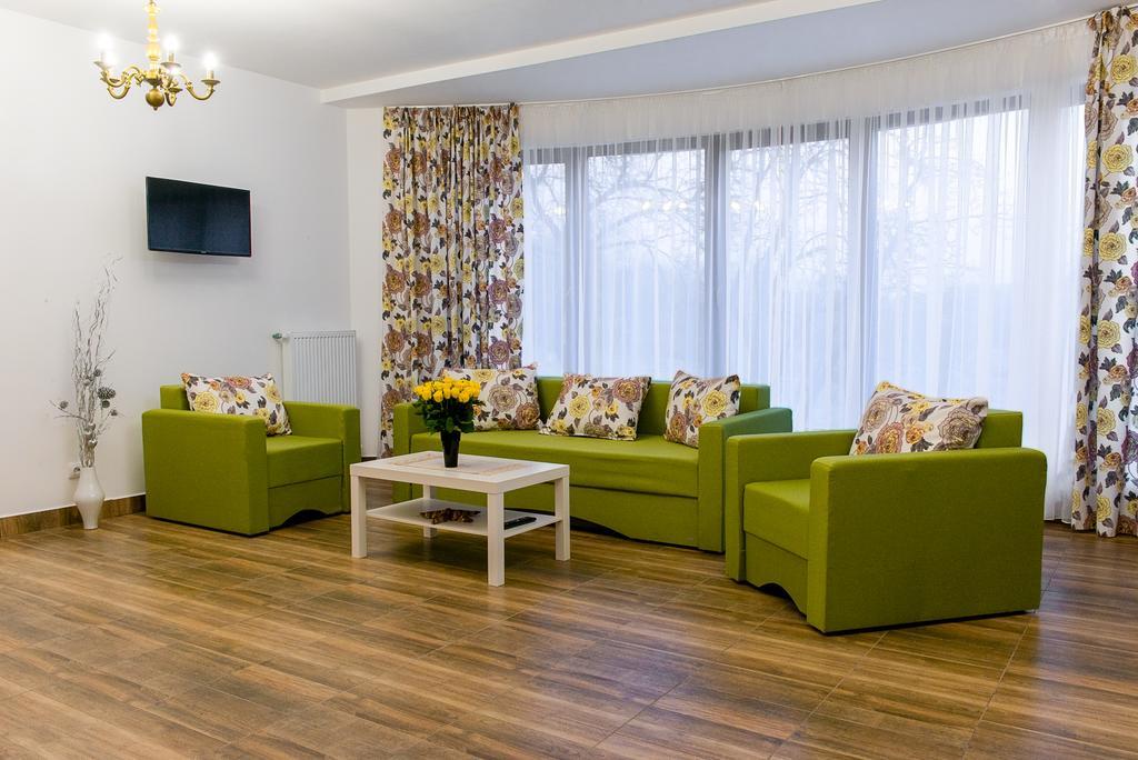 Pensiunea Casa Florela Capusu Mic エクステリア 写真