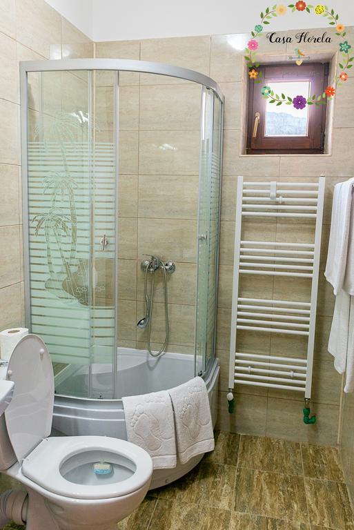 Pensiunea Casa Florela Capusu Mic エクステリア 写真